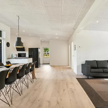 Amazing In With Kitchen *